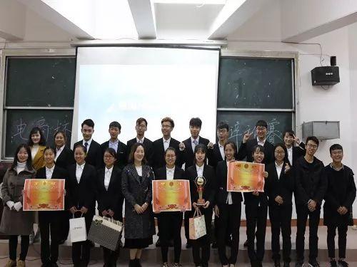 《古龙风云录》游民评测8分 冷风如刀,万里飞雪